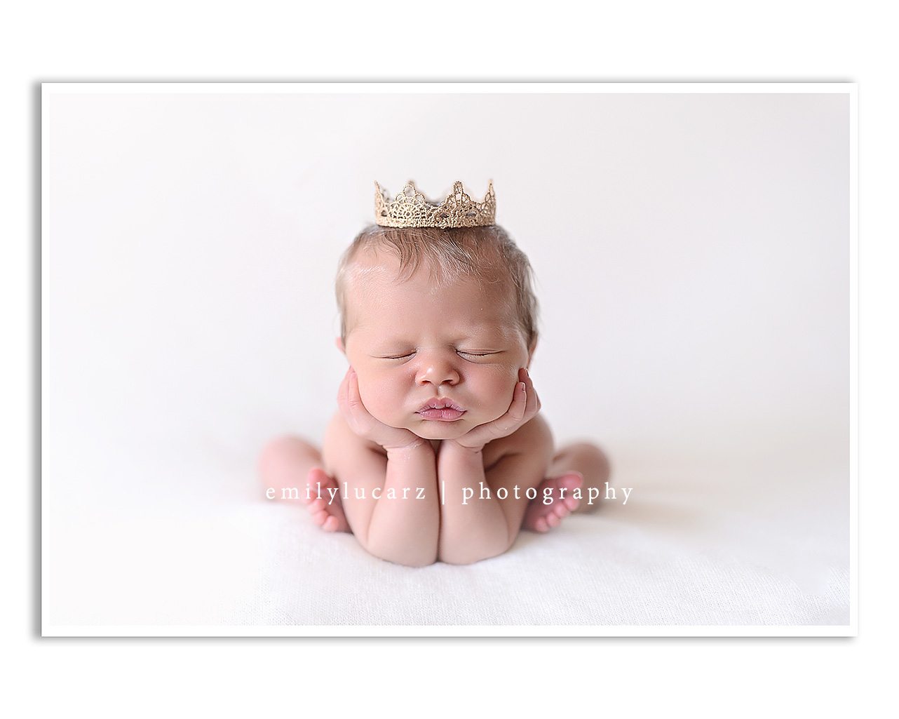 frog pose natural light newborn photographer